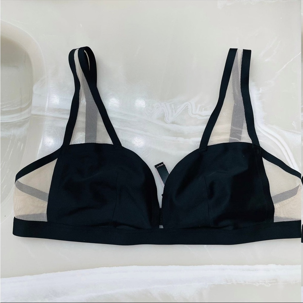 Victoria’s Secret unlined bra top